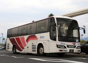 西鉄高速バス「桜島号」　9134　1280×917　鹿児島本港にて       